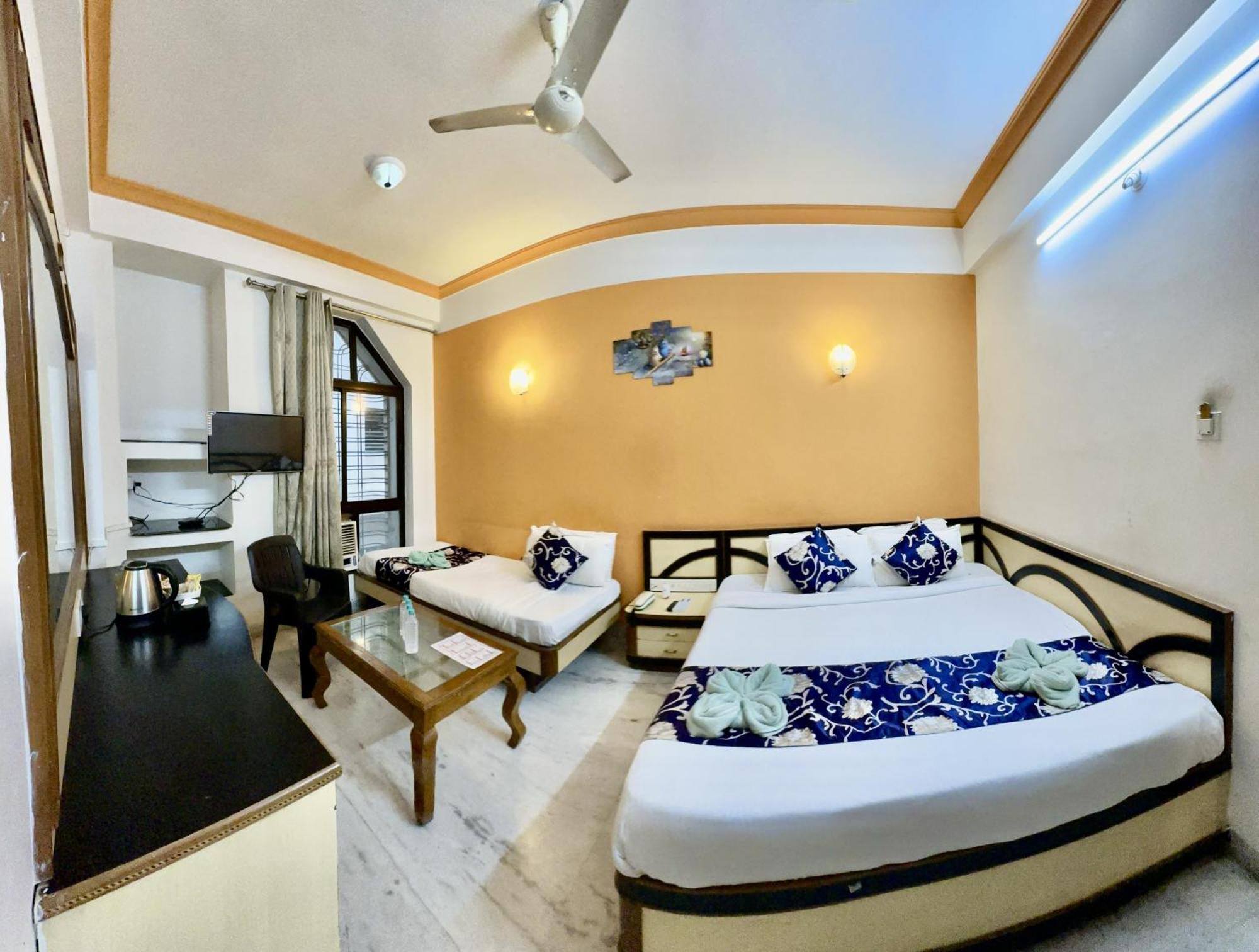 Hotel Indore Palace - Feel At Home Shirdi Ngoại thất bức ảnh