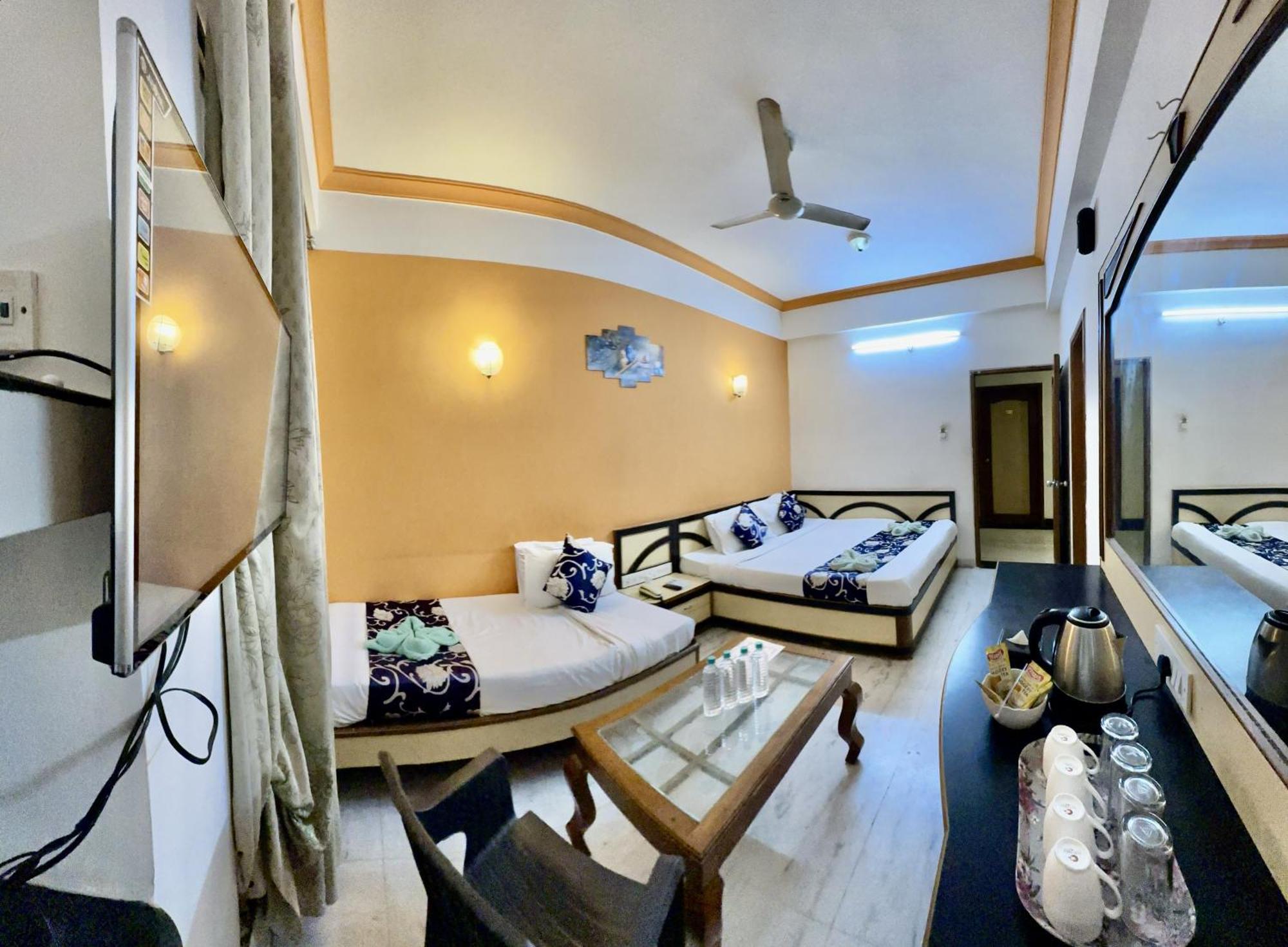 Hotel Indore Palace - Feel At Home Shirdi Ngoại thất bức ảnh