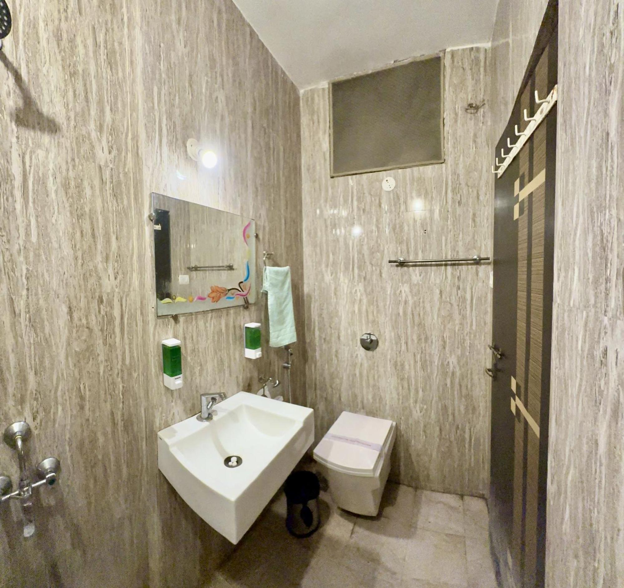 Hotel Indore Palace - Feel At Home Shirdi Ngoại thất bức ảnh