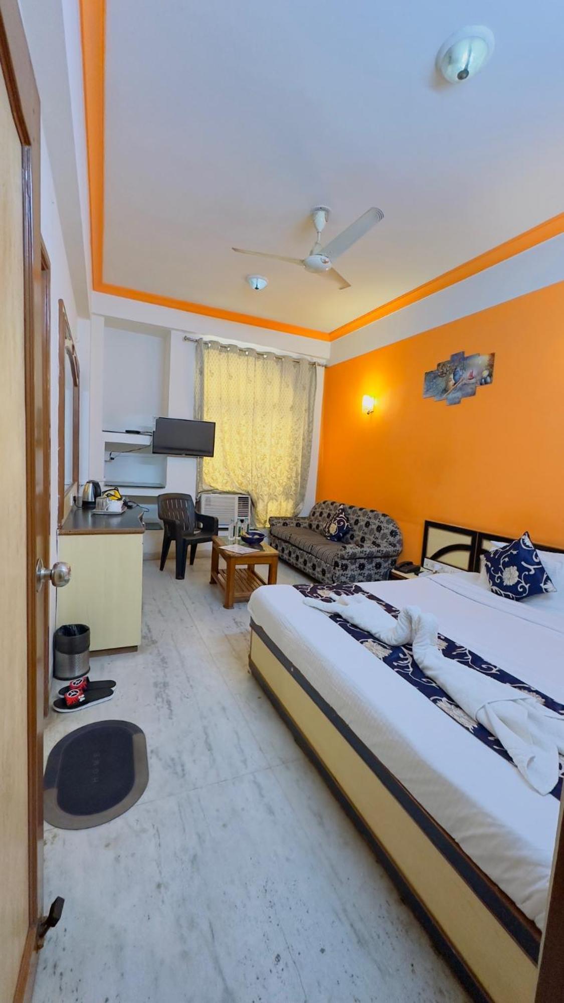 Hotel Indore Palace - Feel At Home Shirdi Ngoại thất bức ảnh
