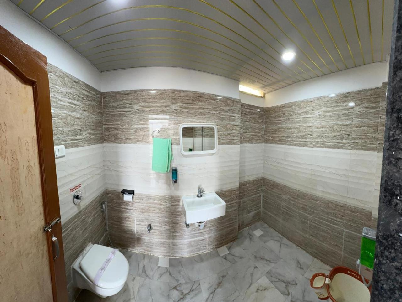 Hotel Indore Palace - Feel At Home Shirdi Ngoại thất bức ảnh