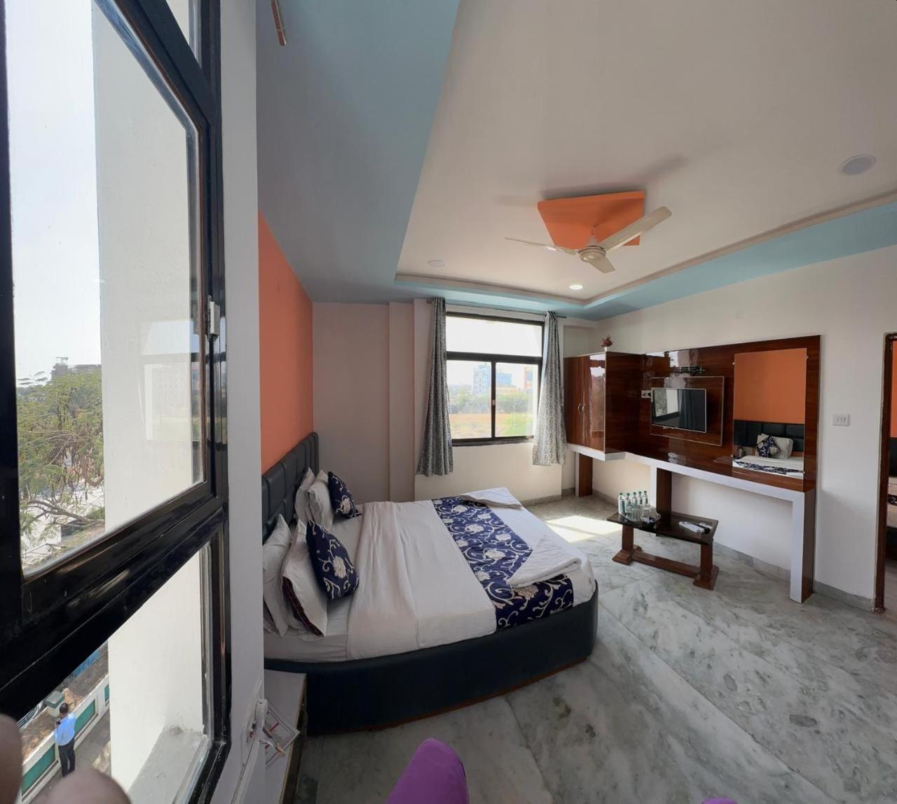 Hotel Indore Palace - Feel At Home Shirdi Ngoại thất bức ảnh
