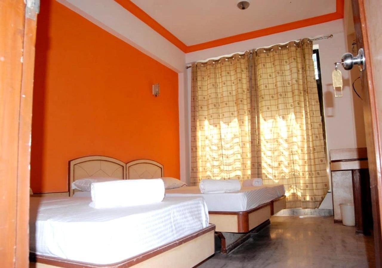 Hotel Indore Palace Shirdi Ngoại thất bức ảnh